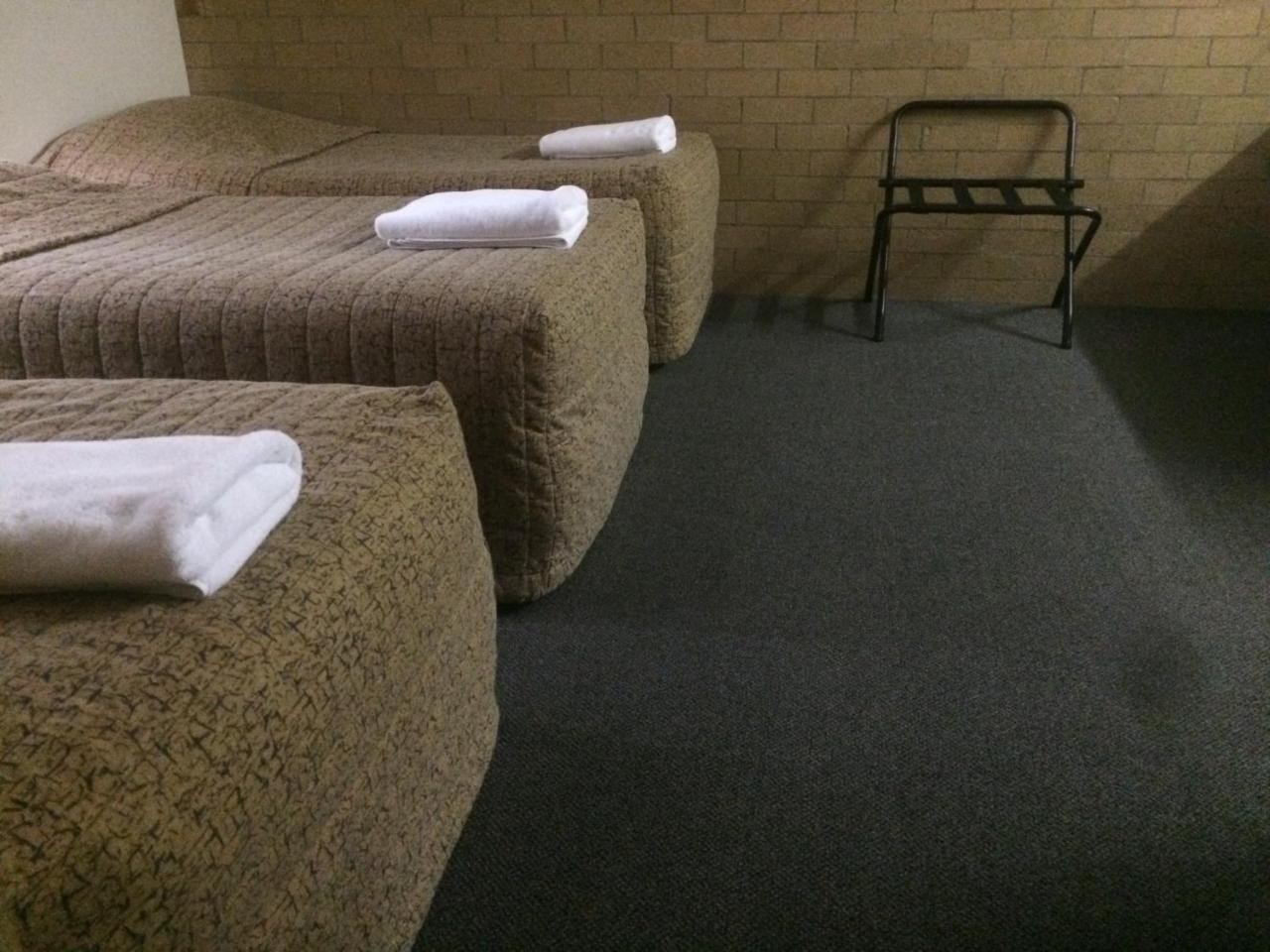 Alexander Motor Inn Мори Екстериор снимка